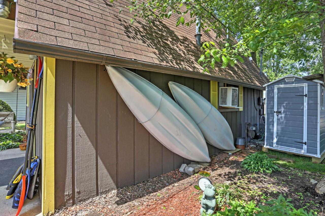 Lakeview A-Frame Steps To Marina And Old Field Beach Exterior photo